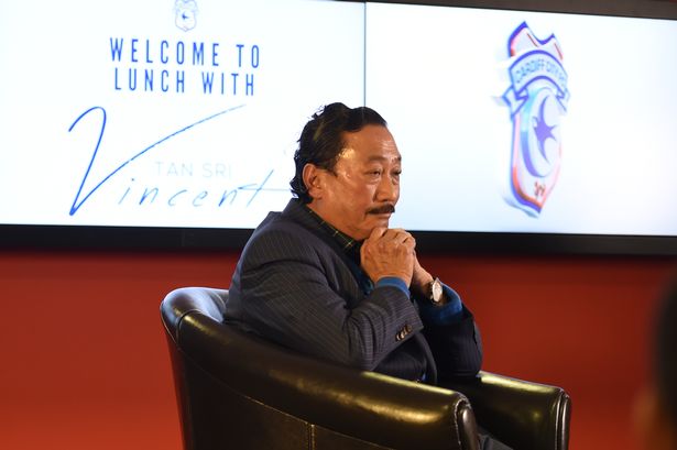 Vincent Tan's meeting with some supporters and sponsors yesterday was only supposed to go on for thirty minutes, but ended up lasting three times longer than that - maybe subsequent events will make me look foolish, but I have a feeling that 11 February 2016 will turn out to be one of the most important dates in Cardiff City's recent history.*